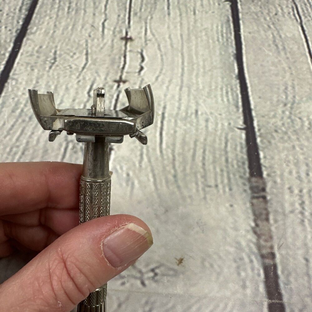 VINTAGE‎ Gillette Safety Razor With Blade - Picture 8 of 9